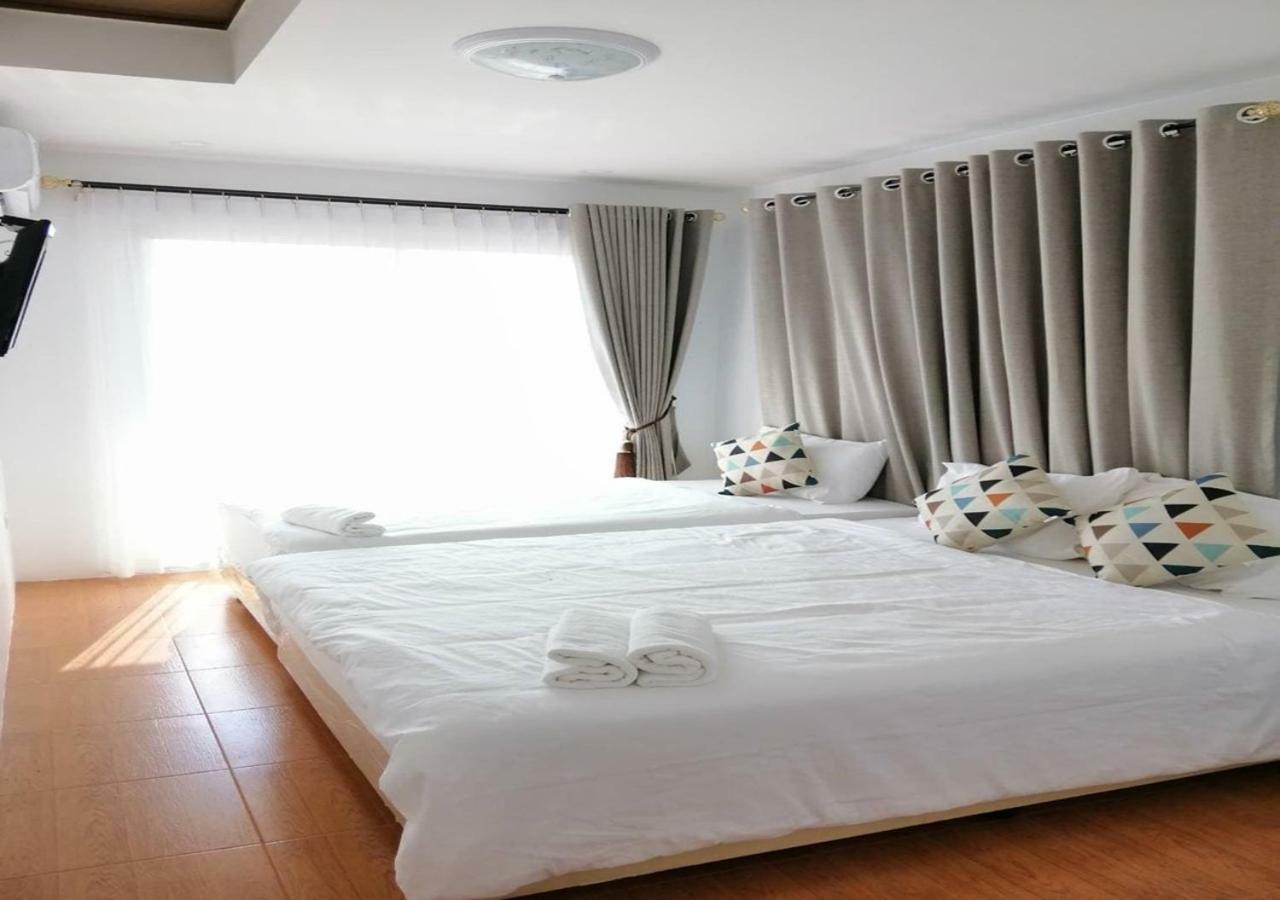 Готель Baan Bua House 2 Аюттхая Екстер'єр фото